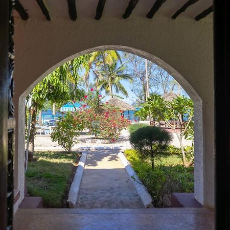 F-Zeen Boutique Hotel Zanzibar Uroa Exteriör bild