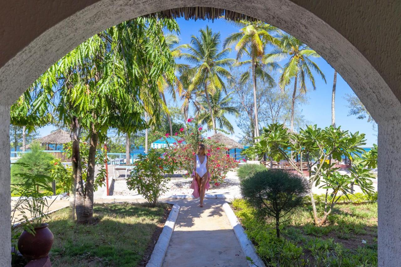 F-Zeen Boutique Hotel Zanzibar Uroa Exteriör bild