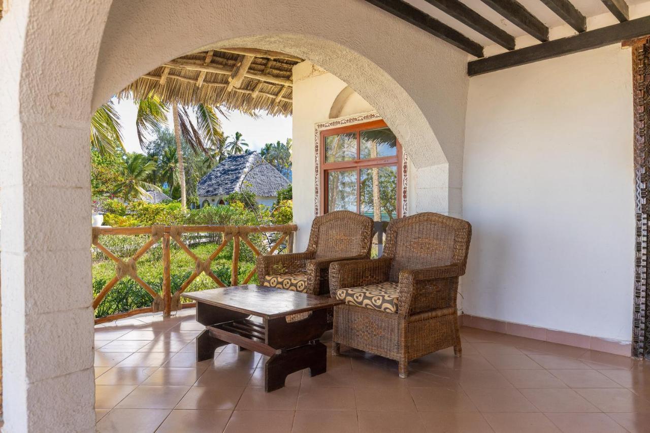F-Zeen Boutique Hotel Zanzibar Uroa Exteriör bild