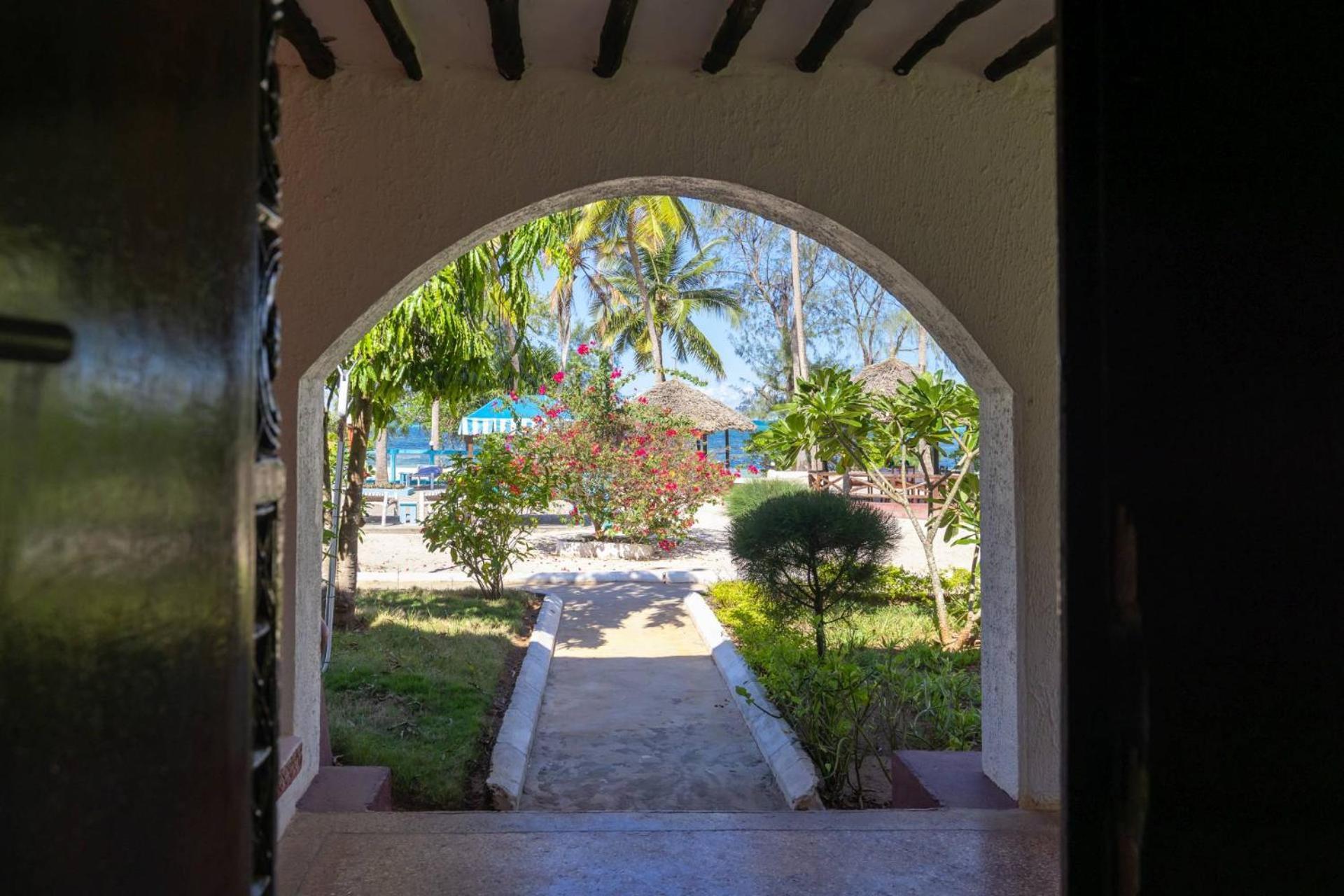 F-Zeen Boutique Hotel Zanzibar Uroa Exteriör bild